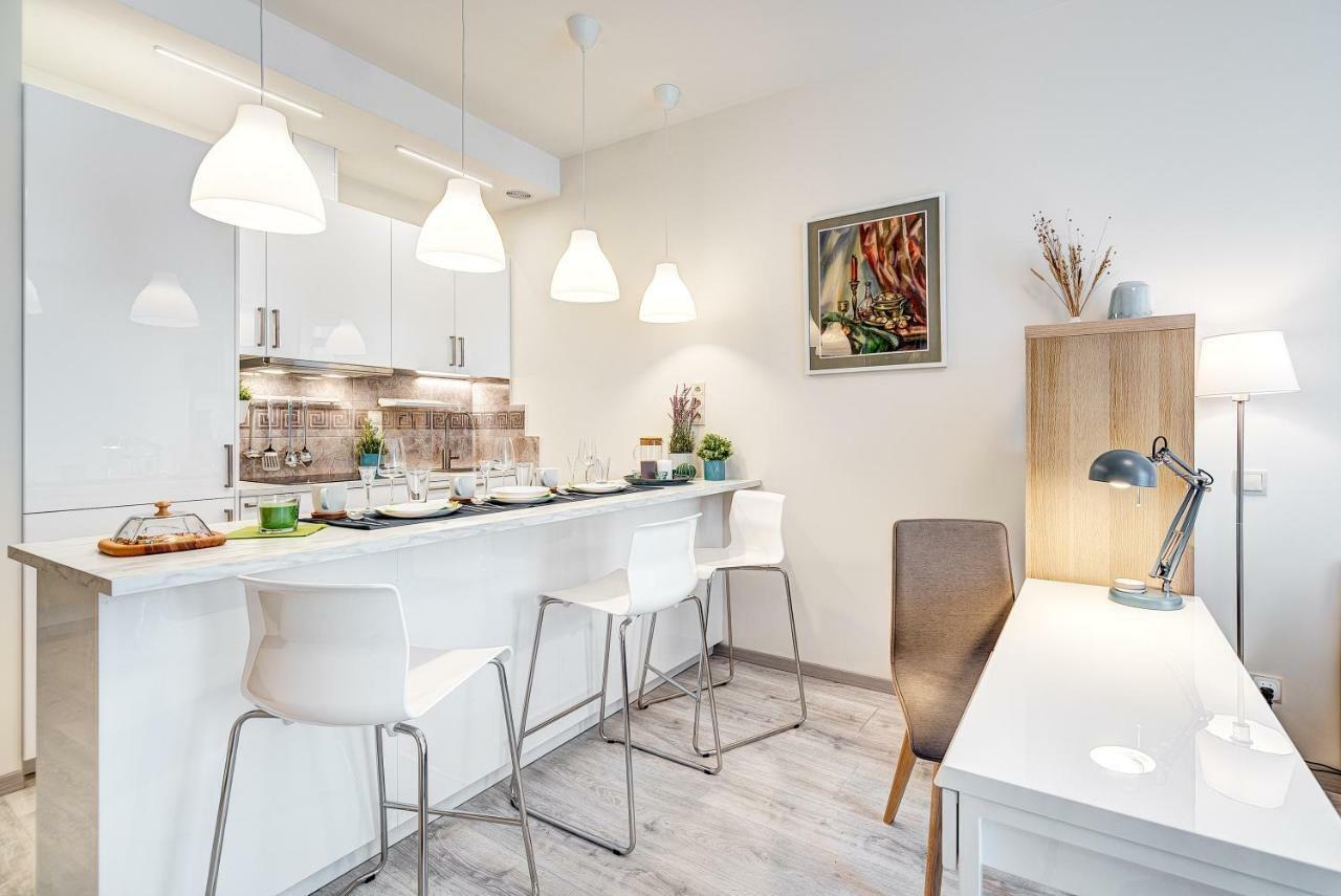Happy Inn Studio Historic Center, Self Check-In, Ac, Parking In The Undergrnd Garage, فيلنيوس المظهر الخارجي الصورة
